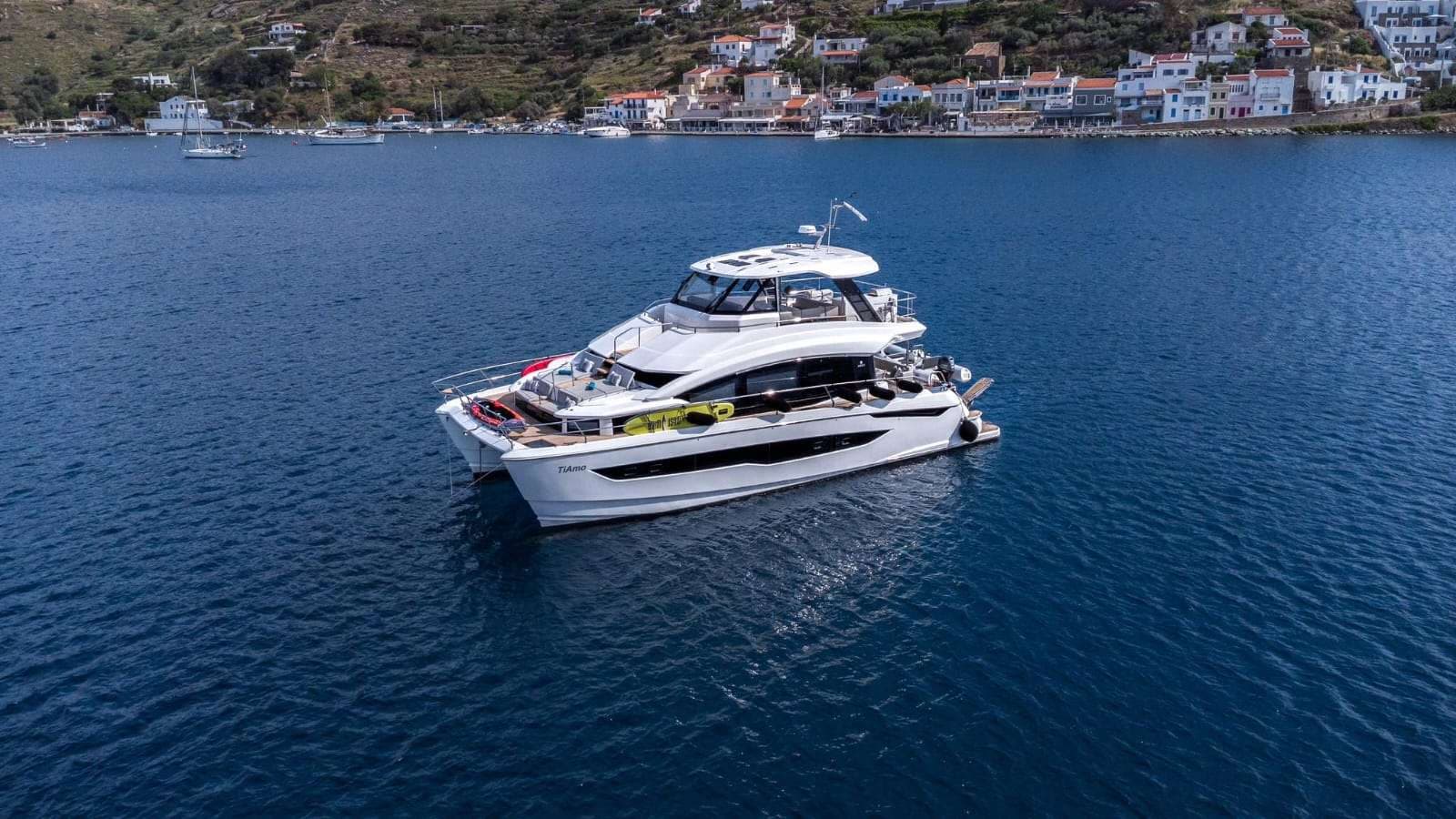 P/CAT Ti AmO, Aquila 54, crewed yacht charter in Greek waters