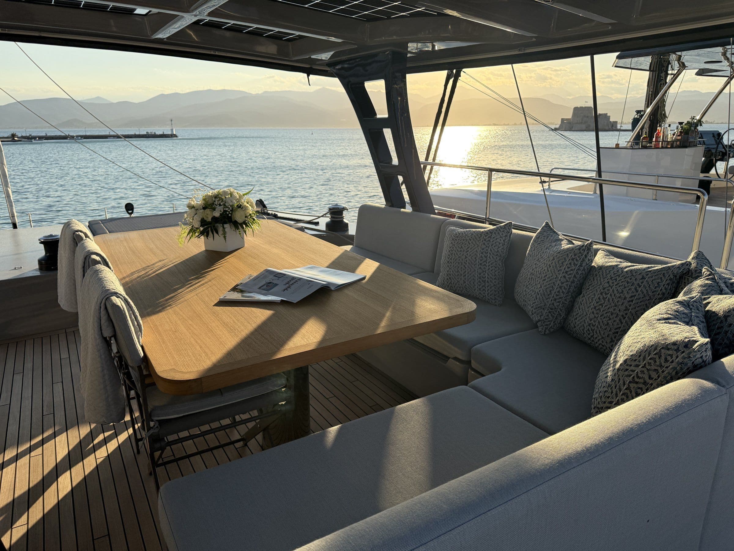 S/CAT SERENITY, Sunreef 60, crewed yacht charter in Greek waters