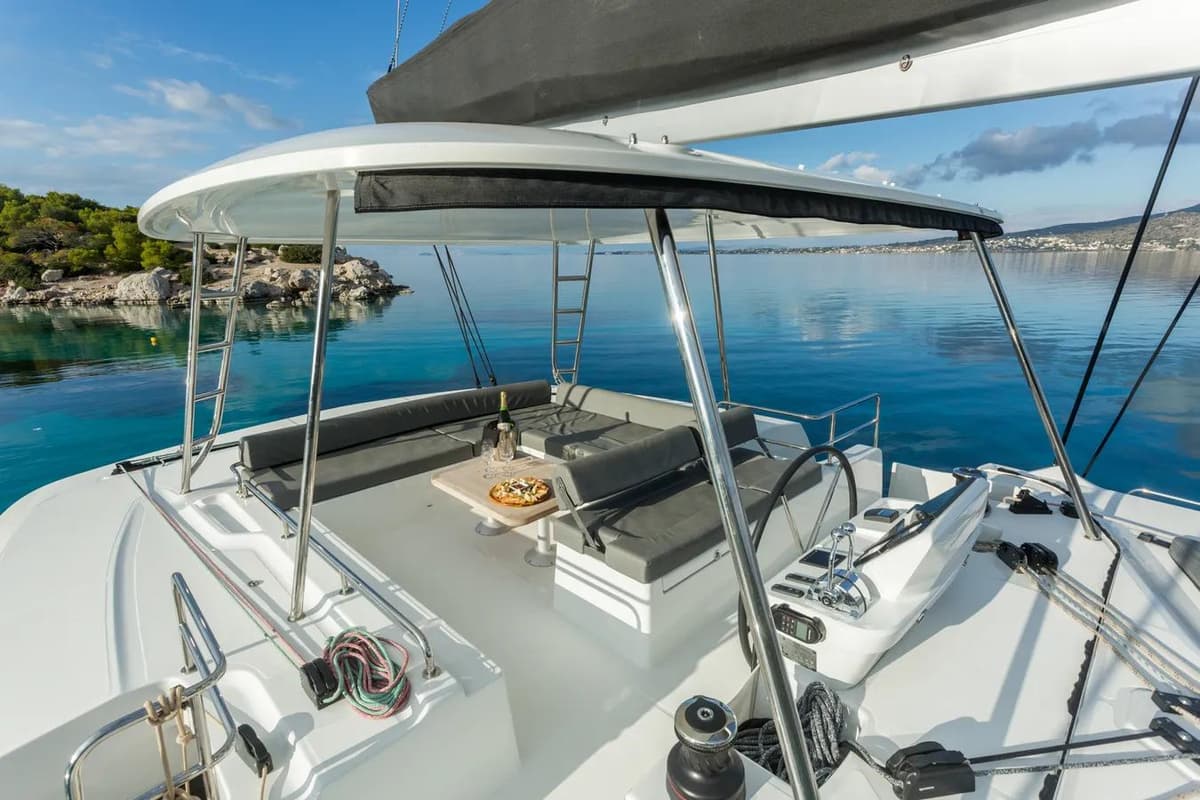 S/CAT Errant Vagabond — charter yacht in Greece, image 4